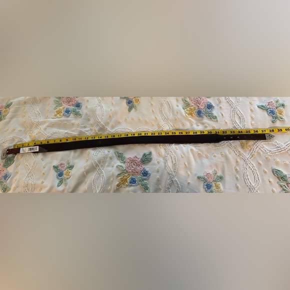 Vintage Western Genuine Alligator Brown Belt with Silver Tone Belt Buckle - M-L - Picture 7 of 7